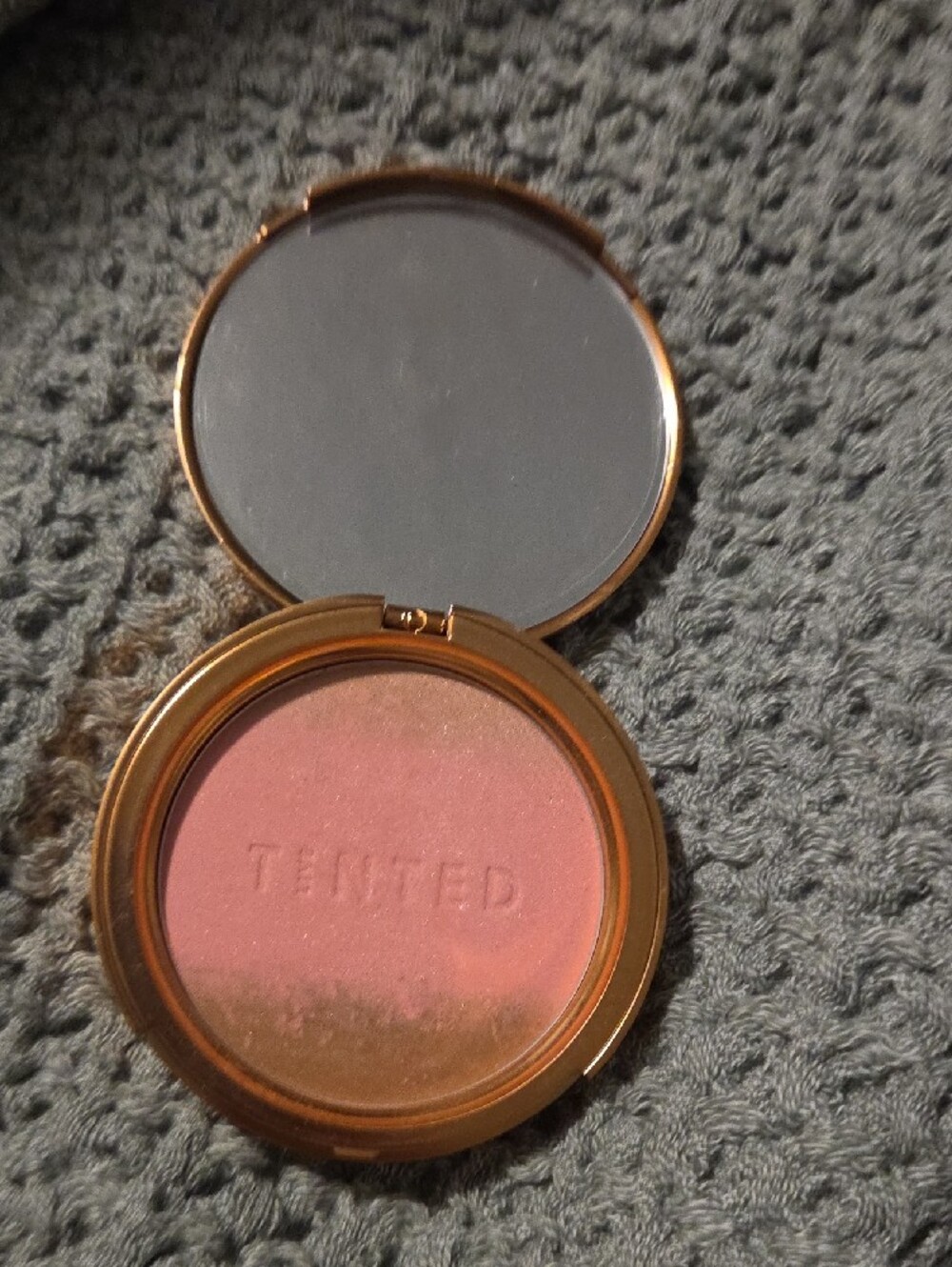 Compact - Bronze - Picture 3 of 4